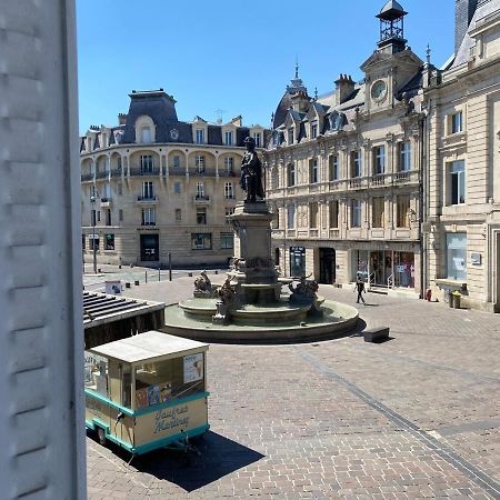 Le Gonzague, Appartement Hyper-Centre Tout Confort. Charleville-Mézières Dış mekan fotoğraf